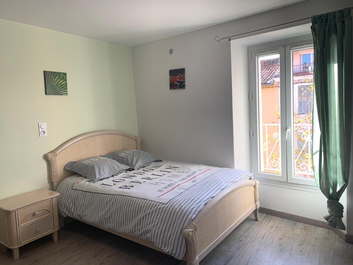 Apartamento Formidable Studio au cœur historique de Fréjus Exterior foto